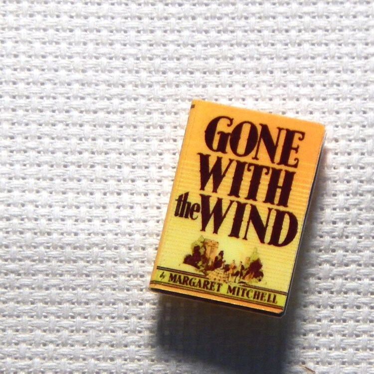 Needle Minder Miniature Book Gone with the Wind 1 Inch