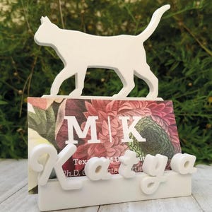 Tarjetero personalizado con nombre de gato, regalo para mujer compañera de trabajo. Decoración personalizada para escritorio de cubículo, color blanco, 3D