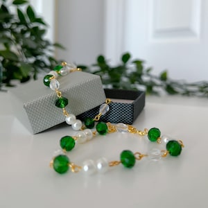 The Athena Bracelet - Emerald Green Glass Bead Bracelet - Tarnish Resistant and Hypoallergenic