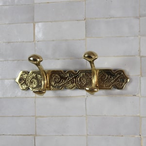 Vintage-Style Unlacquered Brass Wall Hooks – Handcrafted Decorative Coat & Hat Hanger