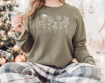 Wild Flowers Sweatshirt, Wildflower sweatshirt, Floral Hoodie, Botanical Sweater, Nature Lover Sweatshirt, Ladies Sweatshirt, Womens Hoodie