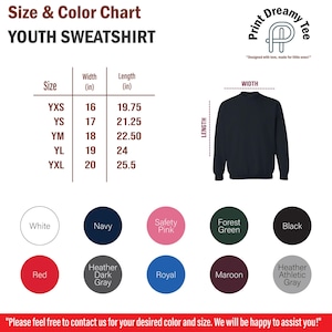 K&ouml;nnte beinhalten: Gr&ouml;&szlig;en- und Farbtabelle f&uuml;r Sweatshirts f&uuml;r Jugendliche. Die Tabelle zeigt Ma&szlig;e in Zoll f&uuml;r Breite und L&auml;nge, von 16" bis 20" breit und 19,75" bis 25,5" lang. Farboptionen sind Wei&szlig;, Marine, Pink, Gr&uuml;n, Schwarz, Rot, Grau, Royal, Bordeaux und Athletic Grey.