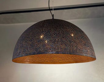 Perforierte Kuppel Pendelleuchte - Schwarz und Gold Hängelampe für Kücheninsel
