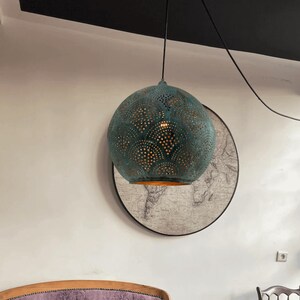 Oxidized Copper Kitchen Island Light – Handmade Perforated Hanging Globe Lamp for Rustic Decor bild 3
