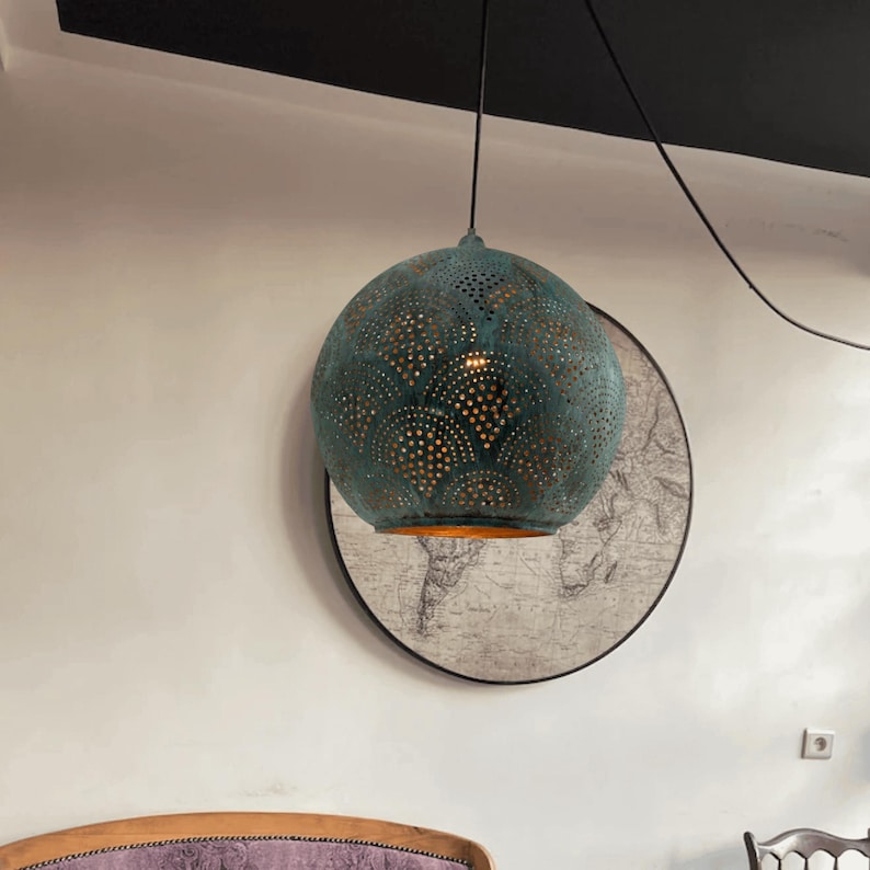 Oxidized Copper Kitchen Island Light – Handmade Perforated Hanging Globe Lamp for Rustic Decor bild 3