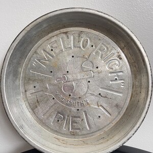 Vintage Mello-Rich Mrs. Smith’s Pie Pan – Tin Baking Dish with Logo – Retro Pie Plate | Kitchen Collectible | Cottagecore Kitchen