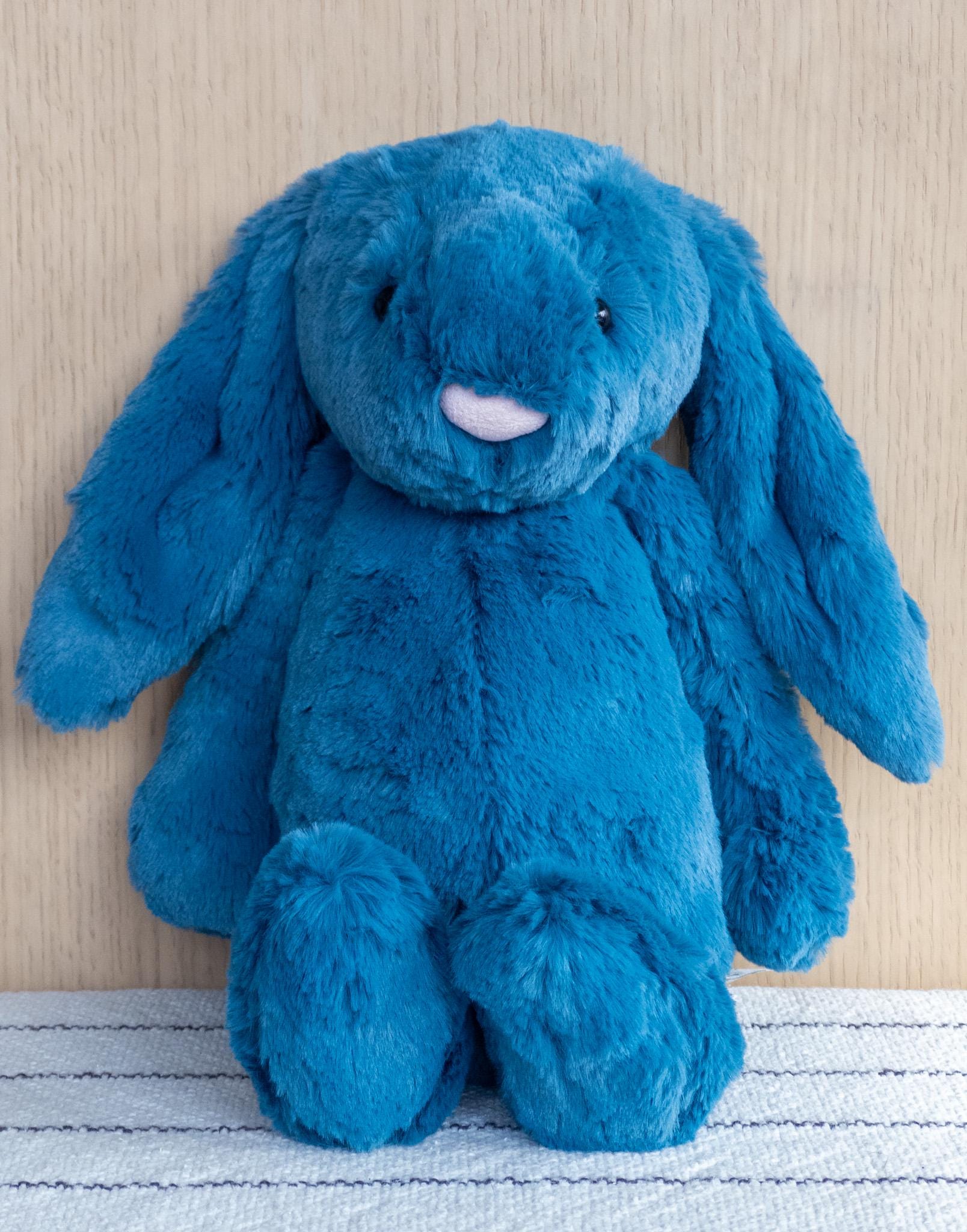 ぬいぐるみ  Bashful Mineral Blue Bunny Bashful Mineral Blue Bunny - Official Jellycat