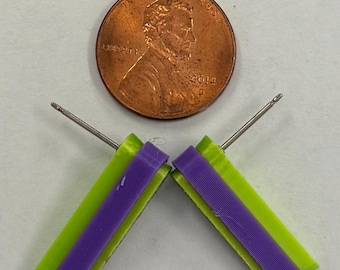 マルチカラーのピンボールフリッパースタッドイヤリングペア