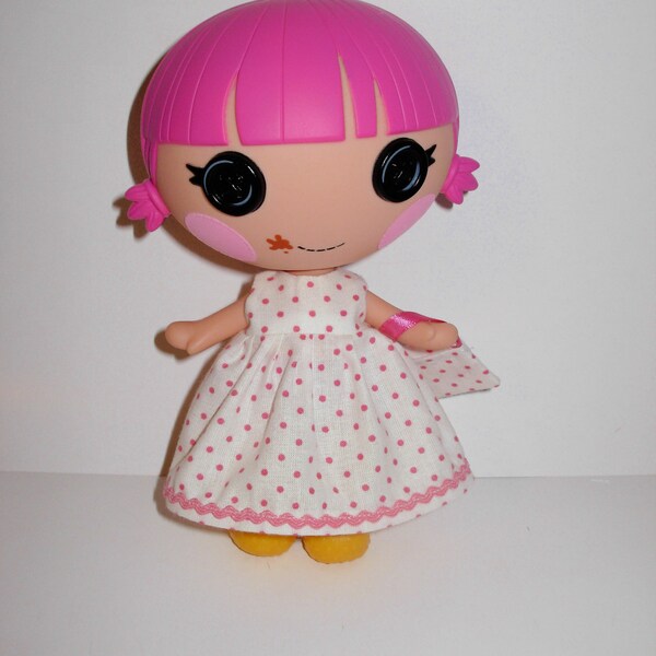 Cute polka dots dress and bag for lalaloopsy little.