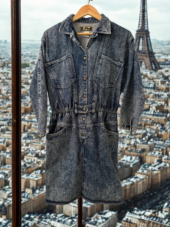 acid wash denim dress Vintage 1980s Stone Dress, Made in France, M/L Style Nurserydesignstudio on LTK SASSAFRAS * Collared V neckline SIZE:Size 11