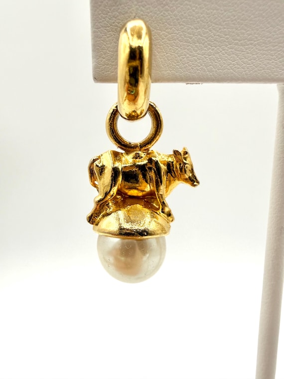 Year of the Ox Pearl Screwback Hoop Clip Earrings View 6