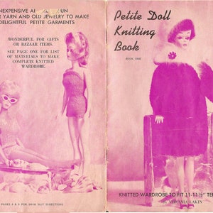 PDF 11,5" vintage modedockor, passar Barbie. Stickad baddräkt, kappa, tröjor, kjol, klänning, byxor, mössa - (Nålkonverteringstabell UK/US)