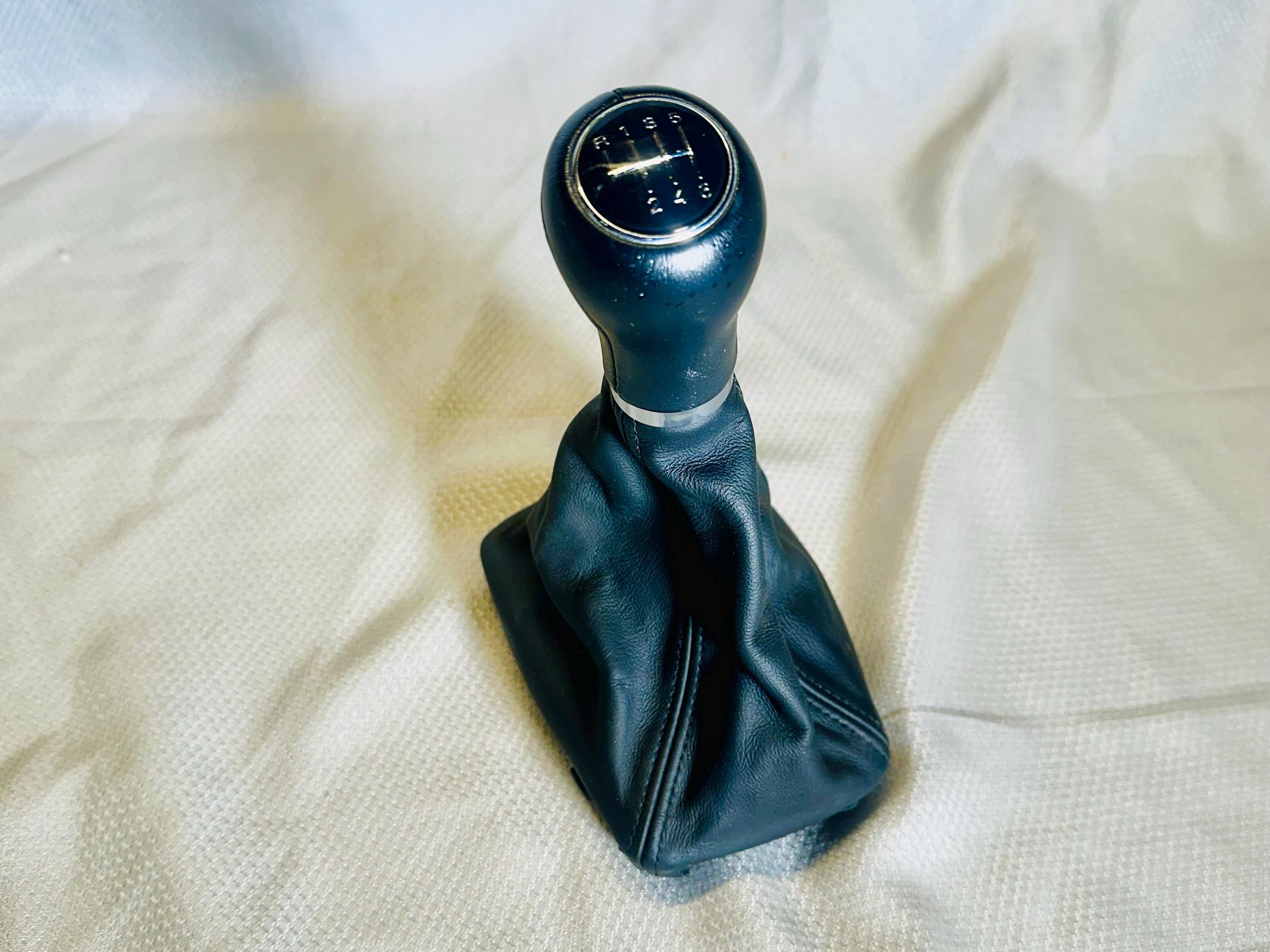 JI Loncky Leather Gear Shift Knob Cover For Audi A4/A5/A6/A7