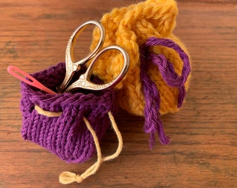 Schlichte Amulett Tasche MUSTER