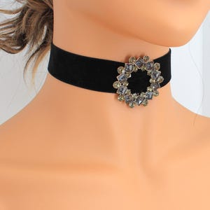 Collana girocollo in velluto nero: girocollo spesso vittoriano con nastro in zircone