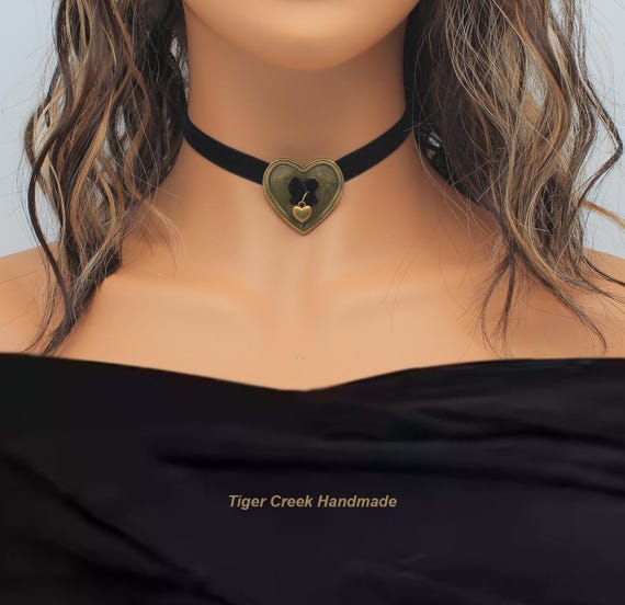 Boho Bronze Choker Vintage Bronze Heart Velvet Choker Necklace