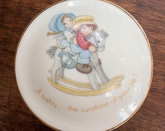 Holly Hobbie Porcelain Trinket Box 'A Baby..the sunshine of your life'
