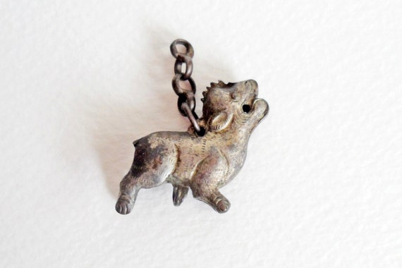 Silver lion charm, probably part of chatelaine, e… - image 2
