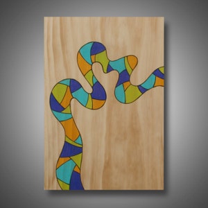 Arte abstracto pirograbado: diseño con lápiz Prismacolor sobre madera de pino