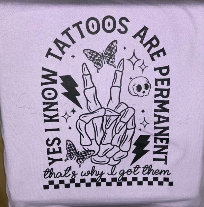 Tatoeages zijn permanent, daarom heb ik ze, grappige tattoo-hoodie, getatoeëerd meisje, ik hou van tatoeages, tatoeages zijn trashy, sarcastische hoodie afbeelding 5