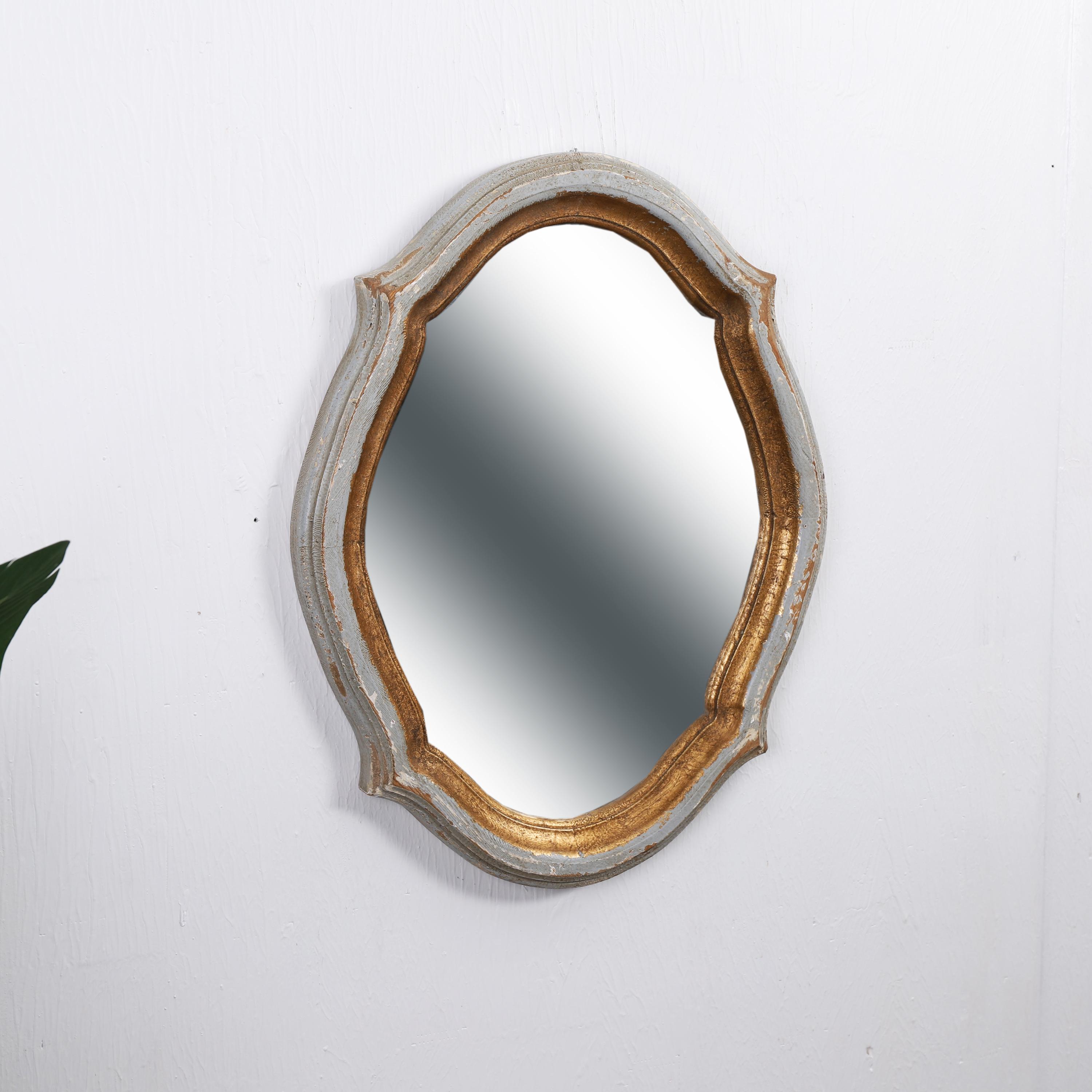 ヴィンテージオーバルウォールミラー：アンティーク調のホワイト