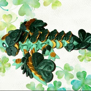 Cinderwing Tiny Clover Dragon: St. Patrick&#39;s Day Articulated Fidget