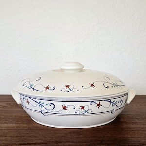Mikasa Intaglio Annette 1.5 Qt. Round Covered Casserole Dish Vintage