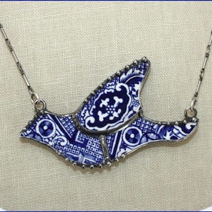 Blue Willow Mosaic Love Bird Broken China Jewelry Pendant Necklace by robinsrelics