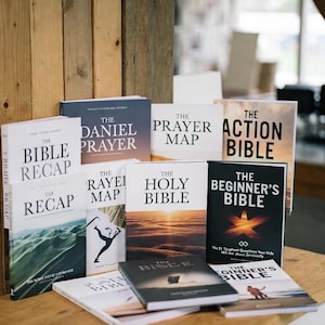Christian eBooks Collection: Bible Studies, Devotionals, Prayer Guides Inspirational Books for Spiritual Growth and Faith Building Jesu