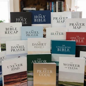 Christian eBooks Collection: Bible Studies, Devotionals, Prayer Guides Inspirational Books for Spiritual Growth and Faith in Jesus