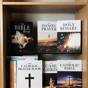 Christian eBooks Collection: Bible Studies, Devotionals, Prayer Guides Inspirational Books for Spiritual Growth and Faith Building Jesu