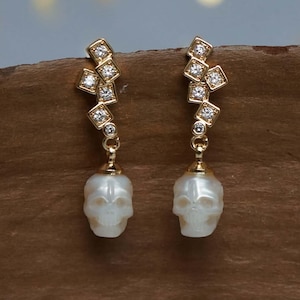 Freshwater Pearl Skull Earrings Hand-carved Pearl Drop Earrings Geometric Square Skull Jewelry Gothic Punk Earrings Gift For Her Birthday