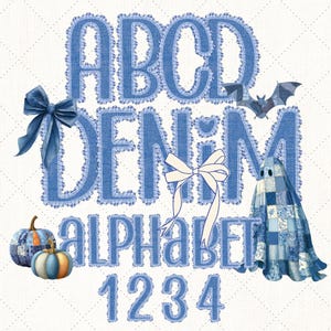 Op de afbeelding: Digitale illustratie met het woord 'DENIM' in blauwe denim-letters met kanten rand. Het woord 'ALPHABET' en de cijfers 1234 zijn ook aanwezig. Decoratieve elementen zijn strikken, pompoenen, een vleermuis en een spook.