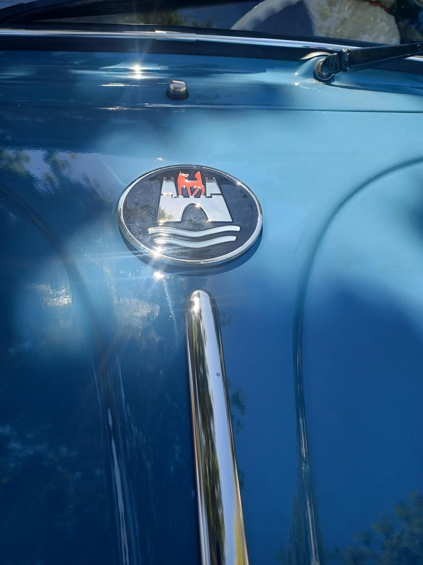 VW ヴォルフスブルク ビートル フロントフード エンブレム 1961-1974