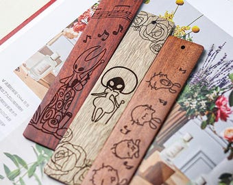 Handmade Hollow Knight Wooden Bookmark - A Perfect Gift for Gamers and Readers