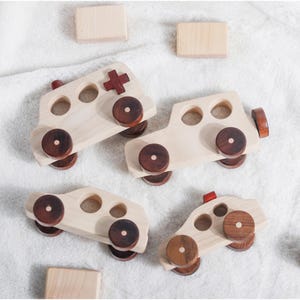 Personalized Wooden Toy Cars for Toddlers, Set of 4 Mini Jeep, 1st Birthday Christmas Gift for Kid Baby Boy, Eco-Friendly & Safe