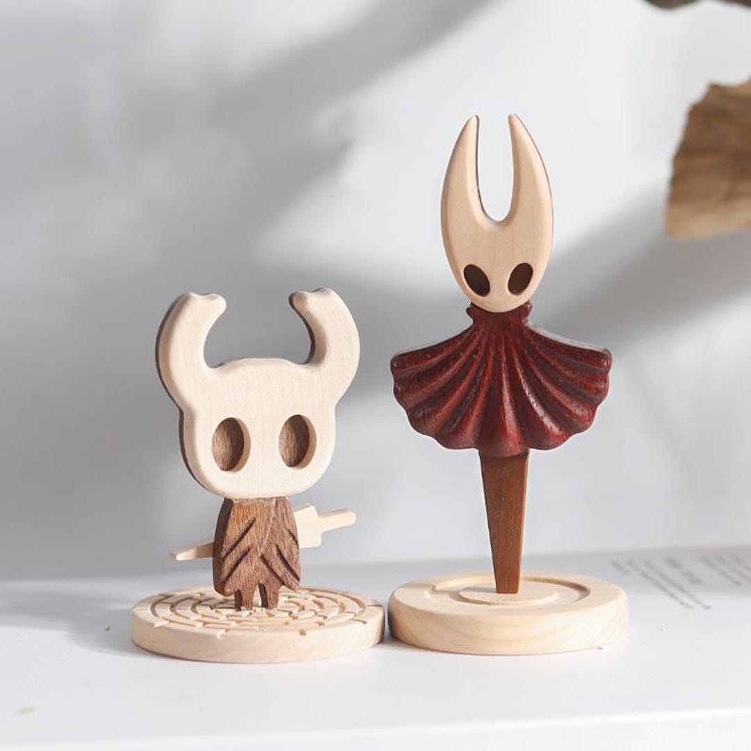 Hollow Knight 木製フィギュア Wooden Hollow Knight and Hornet Figurine, Handmade Diffuser