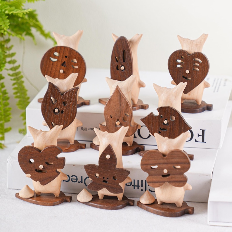 Wooden Korok Set of 3 with Magnetic Masks - Yahaha Forest Spirit Figure, Zelda Tears of the Kingdom Fan Gift, Breath of the Wild Desk Decor image 2