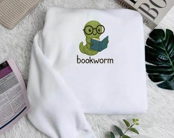 本の虫の刺繍デザイン、メガネをかけた虫の機械刺繍ファイル（デジタルダウンロード）