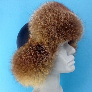 Luxurious Red Fox Fur Trapper Hat: Leather Aviator Style