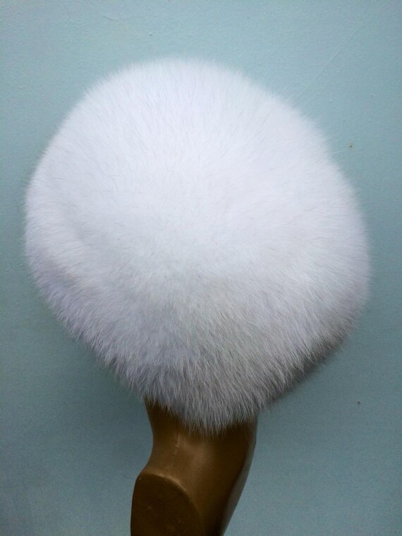 Luxurious Arctic Fox Fur Beanie Hat - Pure White Saga Furs  display picture 3