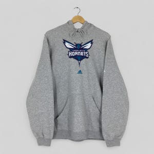 Vintage Adidas Charlotte Hornets NBA Hoodie Large Charlotte Hornets Spell Out Printed Pullover Hornets American Basketball Sweater Size L