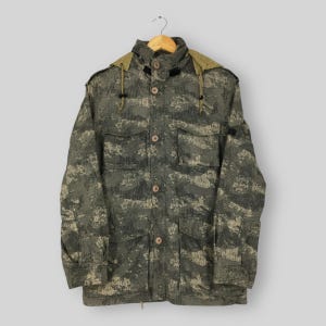 Allix Design Digital Camouflage Utility Jacket Medium Vintage Allix Design Camo Army Green Jacket Camouflage Outfitters Parka Jacket Size M