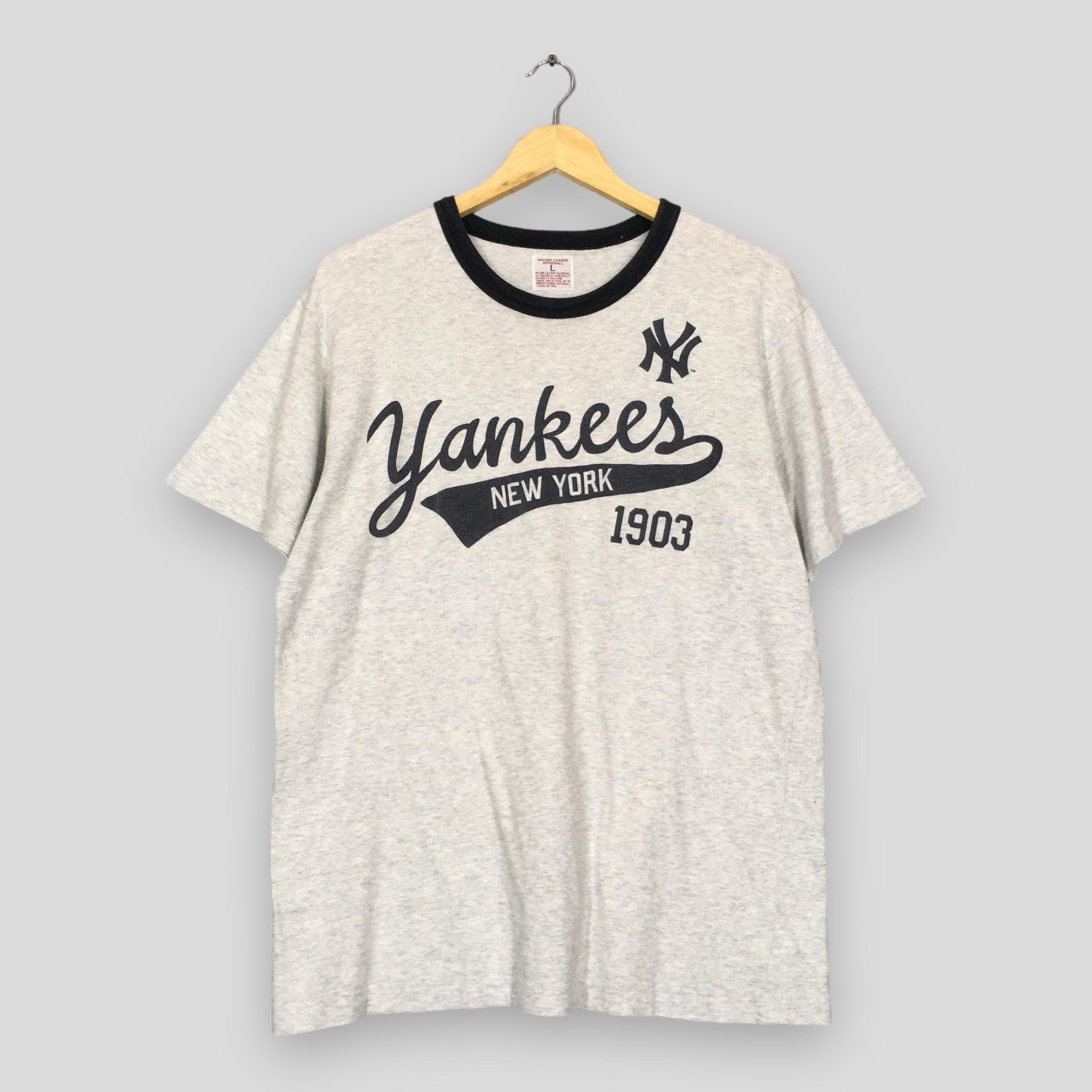 Long Sleeve Official Women's New York Yankees Gear MLB Shop