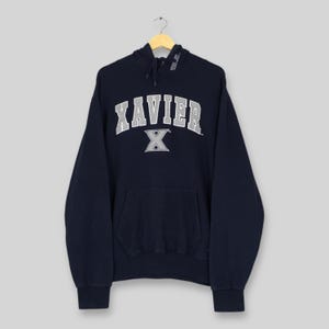 Vintage Xavier Musketeers Navy Blau Hoodie Sweatshirt XLarge Xavier Musketeers Gesticktes Logo Pullover Xavier Universität Blau Pullover Größe XL