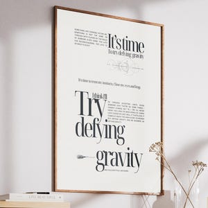 Poster beige avec les paroles de defying gravity de wicked, Poster à imprimer wicked le film, Wicked la comédie musicale poster a imprimer defying gravity