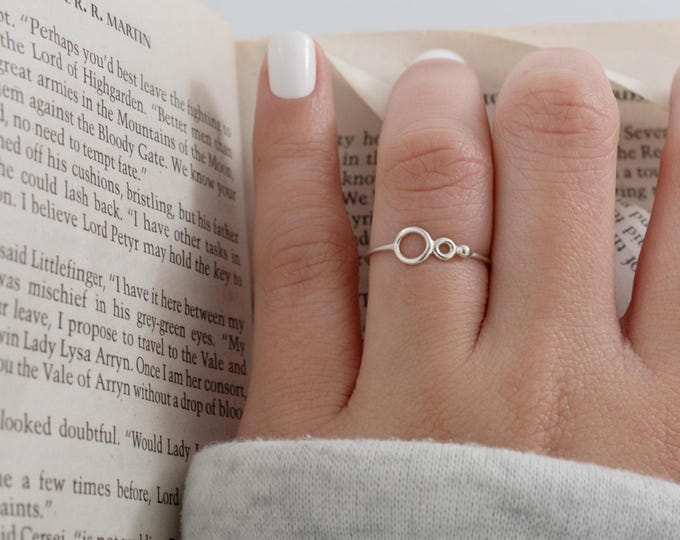 delicate circle ring, minimalist silver ring, bohemian ring, modern ring, fashion ring, women's ring