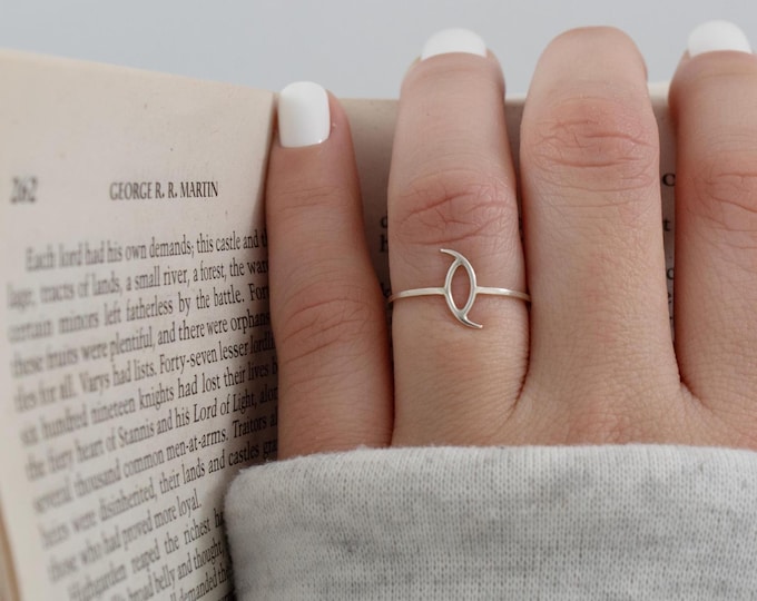 modern silver ring, minimalist silver ring, women's ring, gift for women, oval ring, customizable bohemian ring.