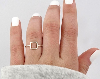 anillo cuadrado, anillo minimalista de plata de ley 925.