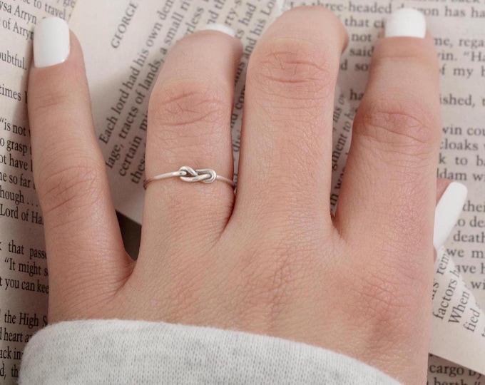 925 Sterling Silver Minimalist Ring, Infinity Knot Ring, Women's Ring, Gift for Women, Silver Ring.